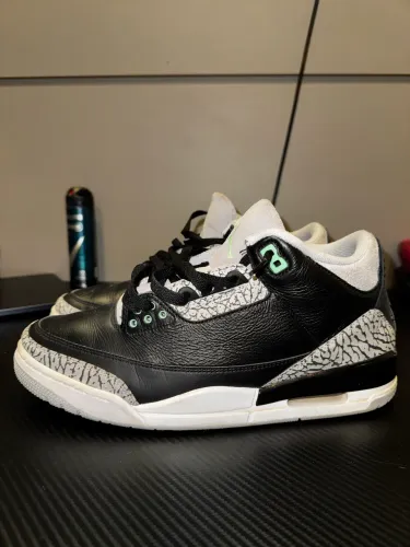 Air Jordan 3 Retro Green Glow