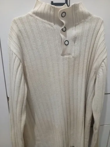 Suéter Masculino Canelado Off-White Com Botões Na Gola