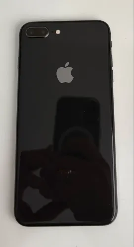 iPhone 8 Plus 