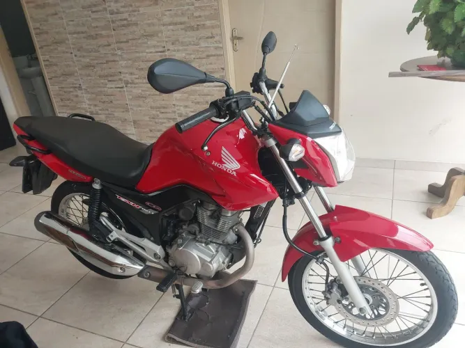 Fan150 esdi vermelha impecável toda original aceito cartão até 21x pego moto maior menor