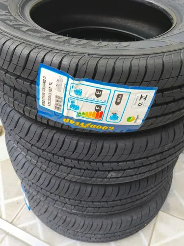 Kit 4 Pneus Goodyear direction touring 175/70 R13