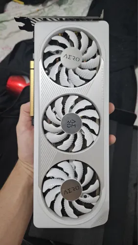 Placa de vídeo rtx 4060 aero oc