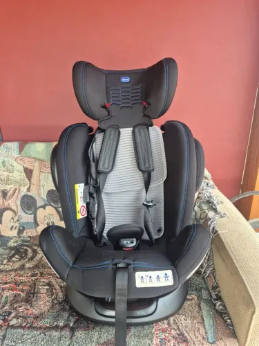 Cadeira CHiCCO ISOFIX para criança 