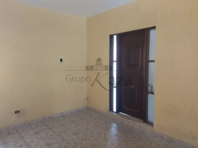 Casa - Jacareí - Cidade Nova Jacareí - 3 Dormitórios - 235m².