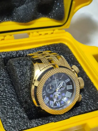 Invicta Bolt 17165  Modelo masculino quartz da linha Bolt/Parafuso.