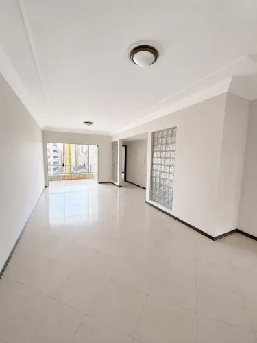 ALUGO APTO NO ED SOLAR PANCETTI COM 3 SUÍTES E 1VG DE GARAGEM - NAZARÉ