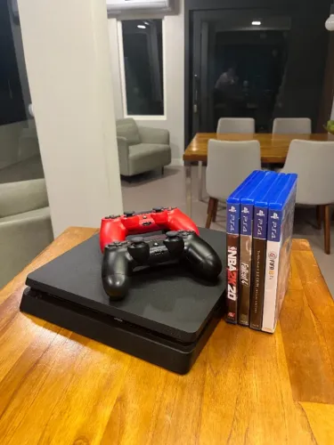 PlayStation 4 Slim 1TB + 11 Jogos + 2 Controles - Perfeito Estado!