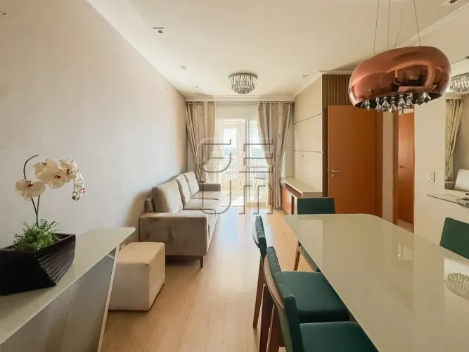 Apartamento de 80m² área útil, Mobiliado, 3 dorm. 1 suíte, à venda R$ 685.000 no Centro de