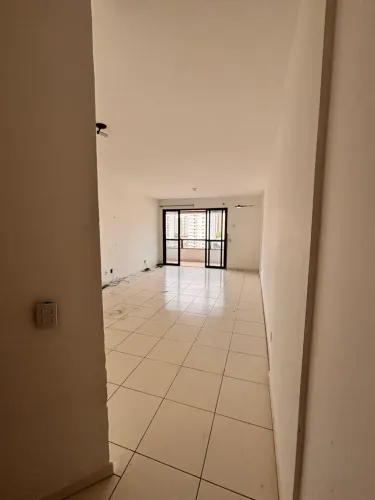 Imóvel para aluguel com 210 metros quadrados com 4 quartos em Quilombo - Cuiabá - MT