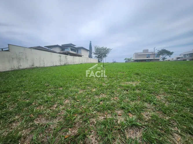 Terreno à Venda no Arquipélago de Manguinhos, Serra - 712m²