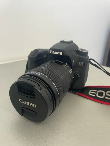 Câmera Canon 70D