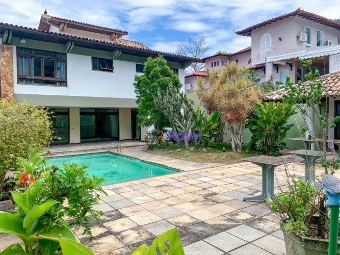 Casa com 4 Quartos para alugar, 564 m² por R$ 24.000/mês - São Francisco - Niterói/RJ