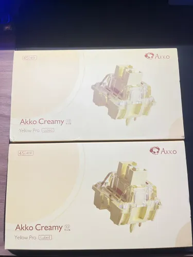 Switch yellow akko