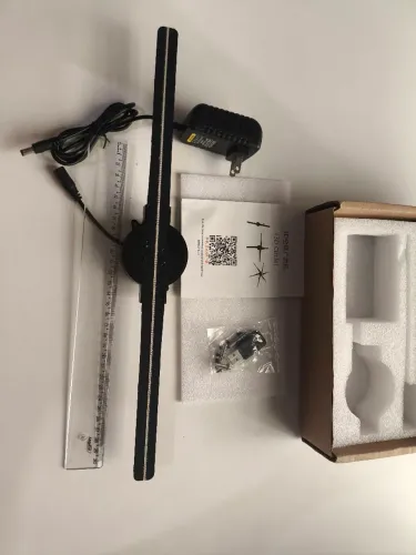 Projetor Display Holograma 3d Led Ventilador Holográfico Rgb 127/220v