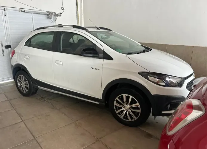 Chevrolet Onix Activ 1.4 8V Flex Aut. 4P 2017