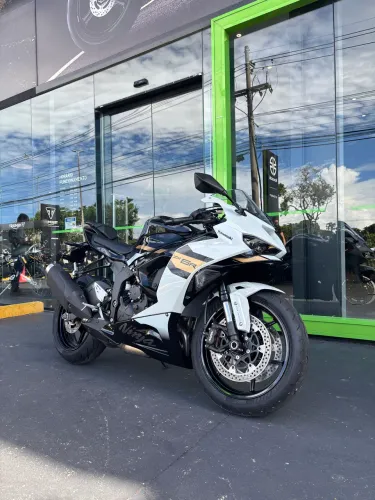 JÉSSICA CONSULTORA - ZX-6R 2026 pronta entrega