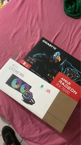 Vendo PC GAMER OU TROCO POR IPHONE 15 pro max
