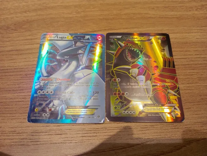 2 cartas pokémon (antigas e raras) ORIGINAIS. Lugia e groudon.