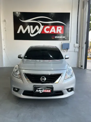 Nissan Versa SL 1.6 16V Flex Fuel 4P Mec. 2013