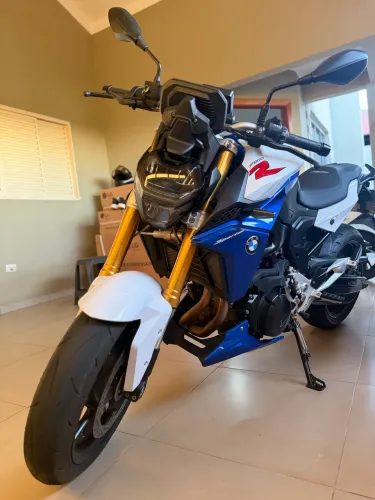 BMW F900 R SPORT PLUS