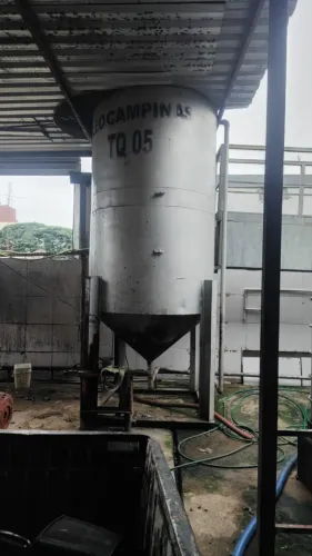 04 Tanques de Armazenamento + 02 Bombas + Caixa de Recepção