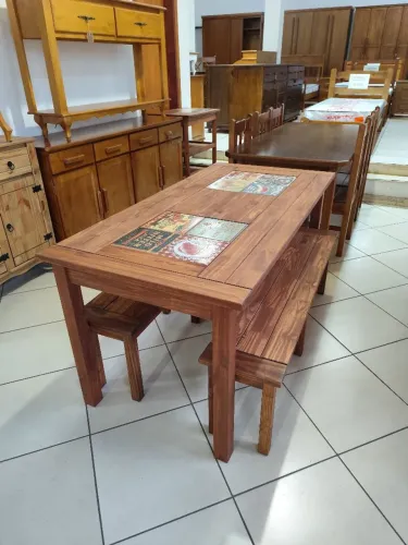 Mesa com bancos para área gourmet