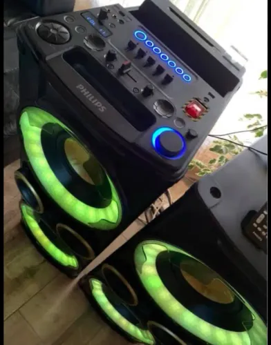 Som Philips NX7