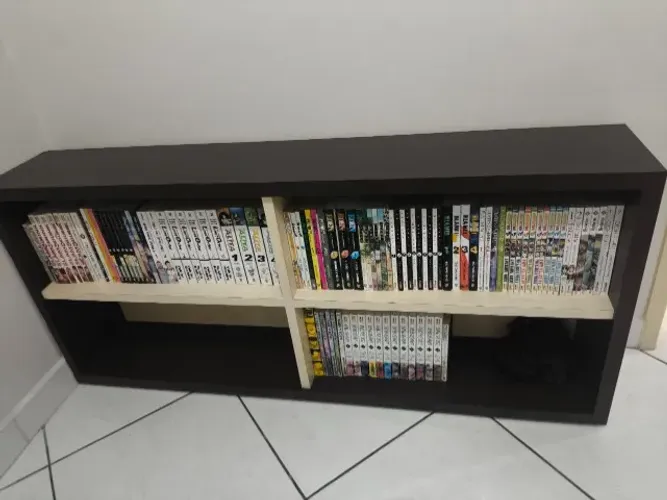 Aparador/Estante com 2 prateleiras