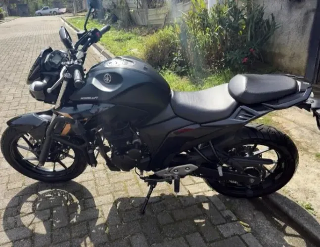 Yamaha FZ25 fazer ABS