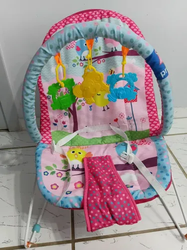 Cadeirinha de descanso para bebê