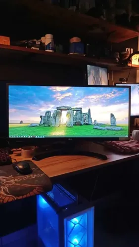 monitor LG ultrawide 29 IPS- 2560x1080 = displayport - hdmi -75hz ( LEIA )
