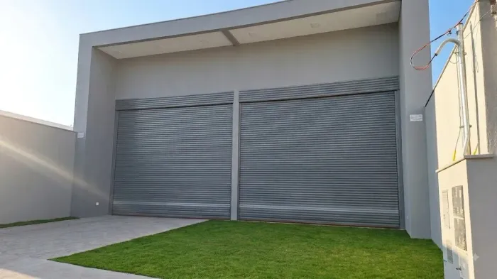 Alugo sala/galpão comercial em frente a Alego