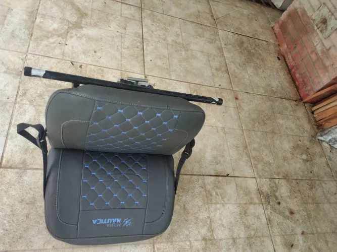 Vende sé cadeira giratória milha náutica. Sem nova