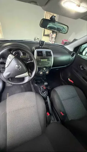 Nissan March SV 1.0 12V Flex 5P 2017