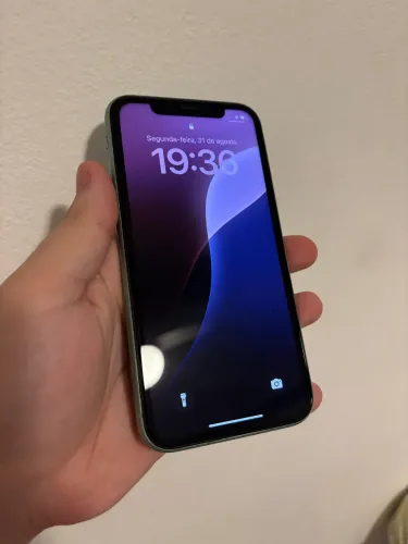 iPhone 11 Verde - 64gb