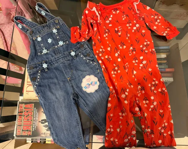 Lote de roupinhas de bebê menina 1 ano