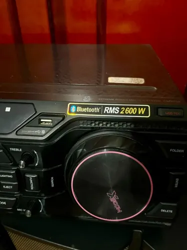 LG XBOOM CM9750