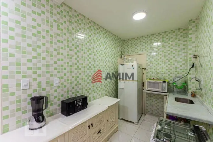 Apartamento com 1 quarto à venda, 50 m² por R$ 195.000 - Centro - Niterói/RJ