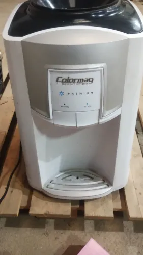 Bebedouro Refrigerado com compressor - Para Garrafão 20 litros