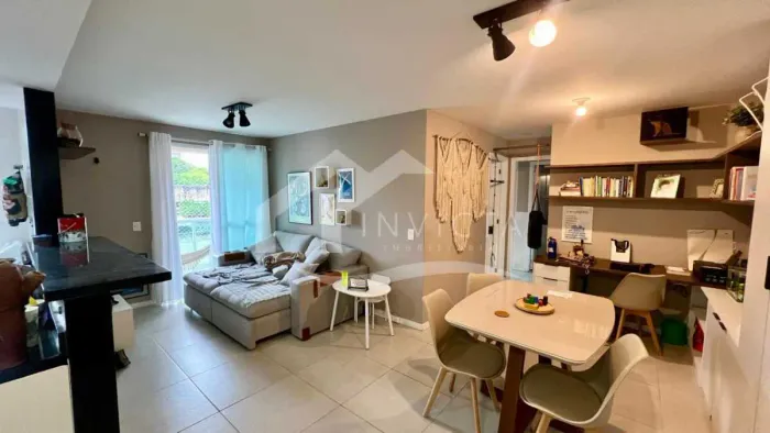 Apartamento moderno com varanda, suíte e vaga na escritura em Botafogo