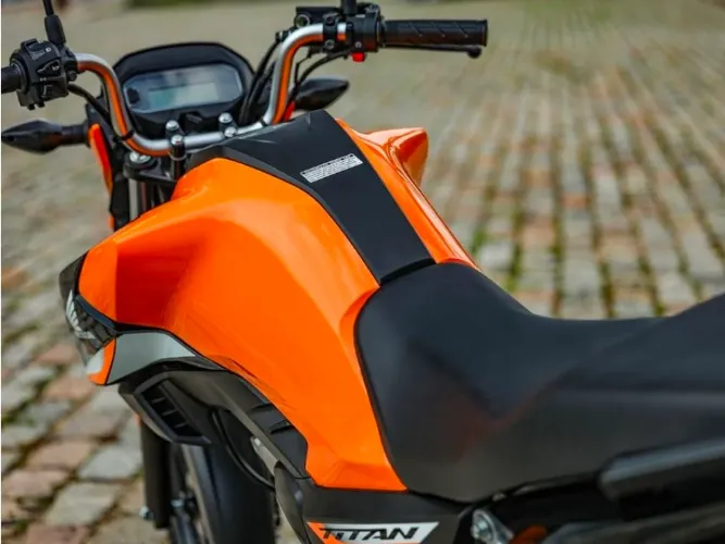 Moto titan CG 160 2025