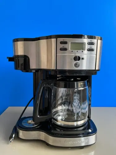 Cafeteira Hamilton Beach 2-Way Brewer preta em aço inoxidável