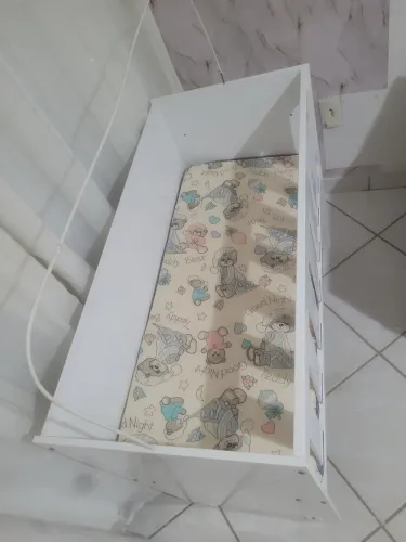 Mini berço com colchão e base para mosquiteiro