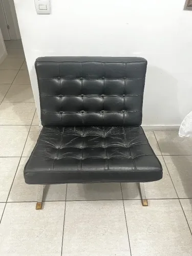 Poltrona Barcelona preta