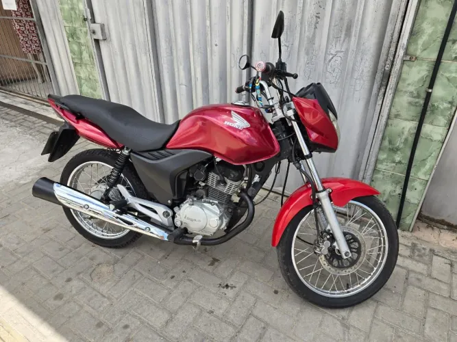 TITAN 150 (CARA DE GATO)