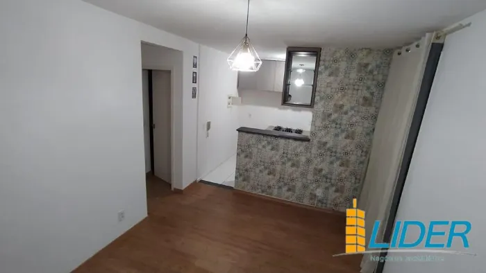 Apartamento 1 Quarto para Aluguel em Jardim Holanda, Uberlândia - 50 m²