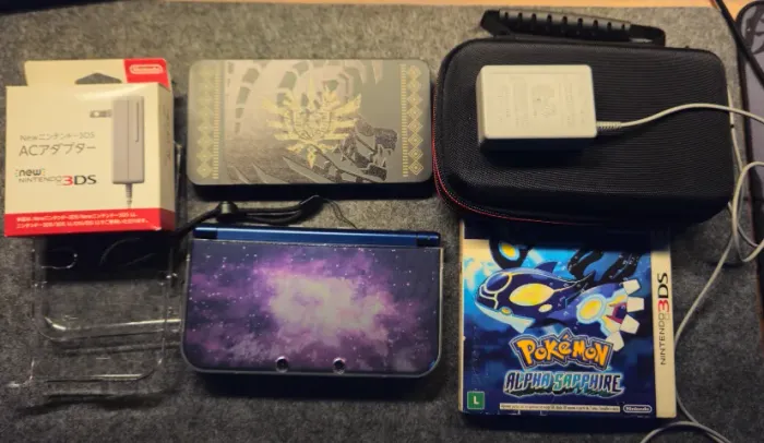 Nintendo New 3DS XL Galaxy - Bundle Acessórios & Jogo