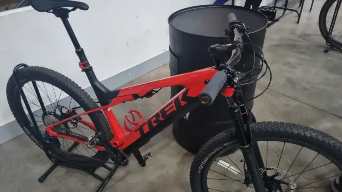 TREK E-CALIBER 9.8 XL