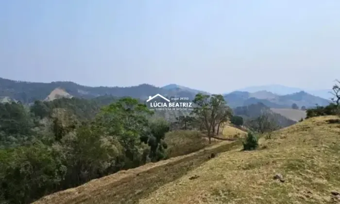 Sítio de Beleza Encantadora, em Delfim Moreira, com 48.000m², Vista deslumbrante!!!