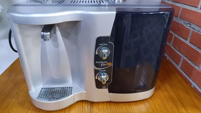 Purificador de água Europa Noblesse Flex HF.